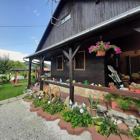 Kuca Viola, Traditional Wooden House In Tuhelj Kültér fotó